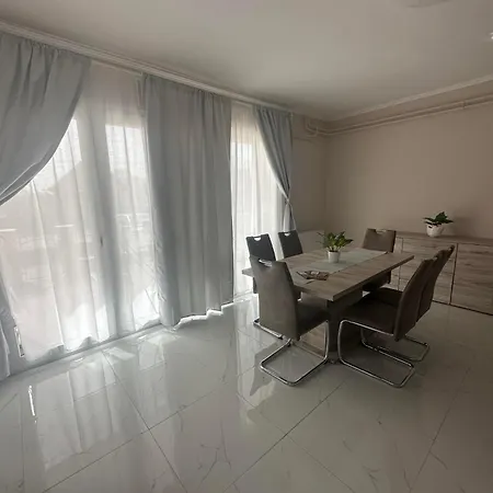 Apartment Relax For You Apartmanhaz *